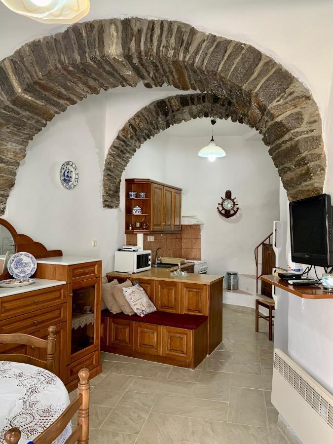 Villa Myroviglia Ysternia Istérnia Exterior foto